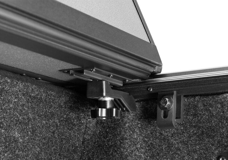 BAK 04-14 Ford F-150 5ft 6in Bed BAKFlip MX4 Matte Finish