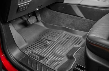 HUSKY LINERS & FLOOR MATS