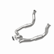 MagnaFlow Conv Direct Fit 11-14 Ford F-250 Super Duty / 350 Super Duty V8 6.2L Magnaflow Catalytic Converter Direct Fit