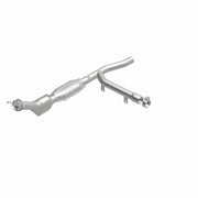 MagnaFlow Direct Fit Catalytic Converter 97-98 Ford Trucks 4.2L Magnaflow Catalytic Converter Direct Fit