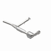 MagnaFlow Direct Fit Catalytic Converter 04-05 Ford F-150 5.4L P/S 2WD (Excl 04 Heritage Edition) Magnaflow Catalytic Converter Direct Fit