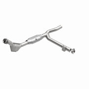 MagnaFlow Direct Fit Catalytic Converter 99-00 F-150 4.2L V6 2WD P/ Magnaflow Catalytic Converter Direct Fit