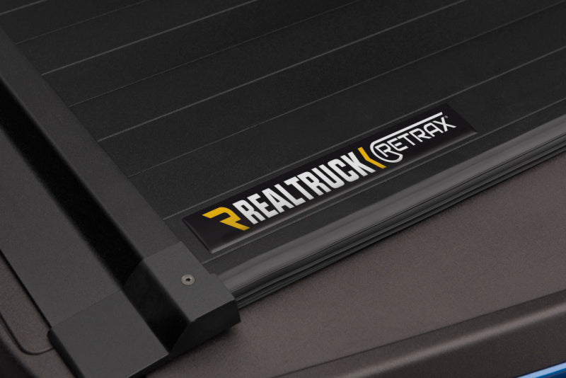 Retrax 15-22 Ford F-150 Super Crew/Super Cab & F-150 Lightning (5.5ft. Bed) Retrax IX Retrax Retractable Bed Covers
