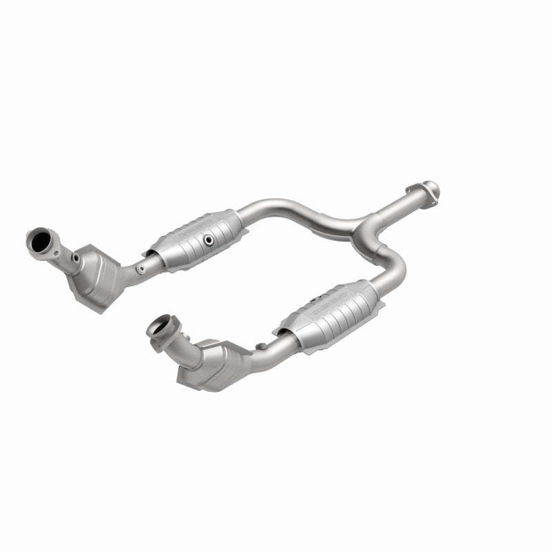 MagnaFlow Direct Fit Catalytic Converter 99/01-03 Ford Mustang 3.8L Magnaflow Catalytic Converter Direct Fit