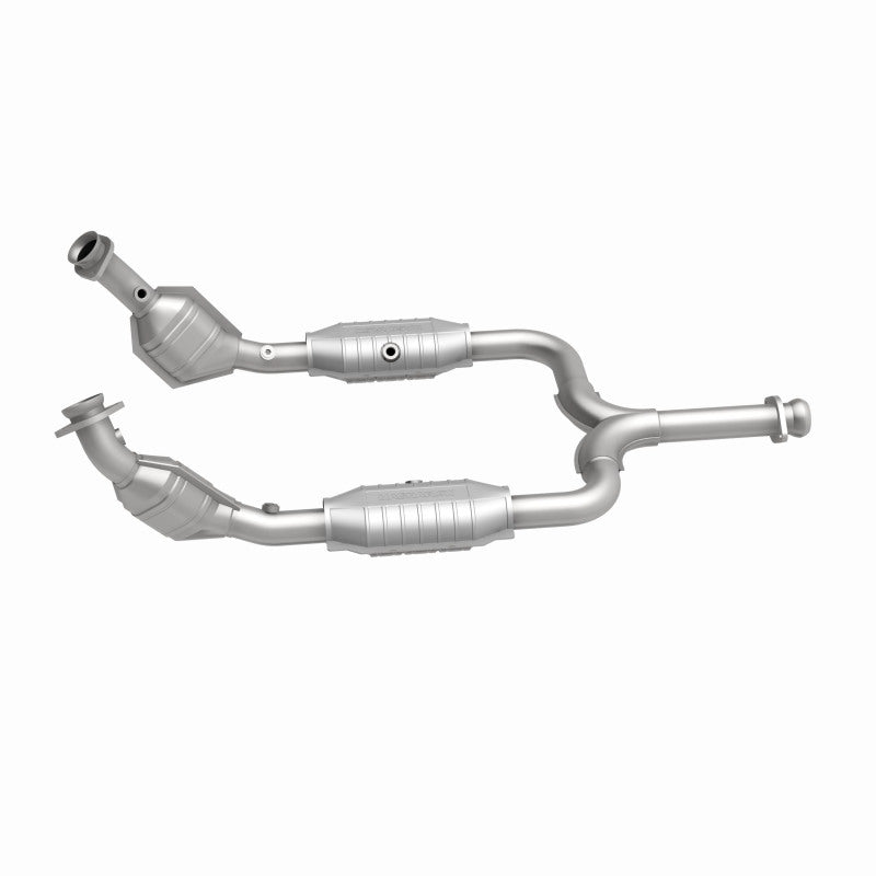 MagnaFlow Direct Fit Catalytic Converter 99/01-03 Ford Mustang 3.8L Magnaflow Catalytic Converter Direct Fit