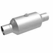 Magnaflow 2.50 w/dual O2 5in. Spun Universal Converter Magnaflow Catalytic Converter Universal