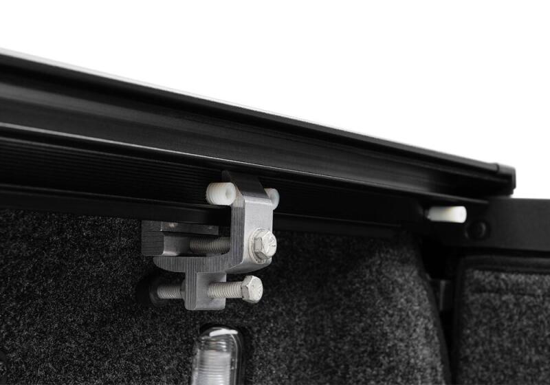 Retrax 21-22 Ford F-150 Super Crew/Super Cab (Incl. 2022 Lightning) 5.5ft Bed RetraxONE XR Retrax Retractable Bed Covers