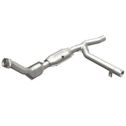 MagnaFlow Conv DF 01 Ford Trucks 4.6L Magnaflow Catalytic Converter Direct Fit