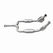 MagnaFlow Direct Fit Catalytic Converter 99/01-03 Ford Mustang 3.8L Magnaflow Catalytic Converter Direct Fit