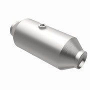 MagnaFlow MagnaFlow 2.5 in. OEM Grade Federal / EPA Compliant Universal Catalytic Converter Magnaflow Catalytic Converter Direct Fit