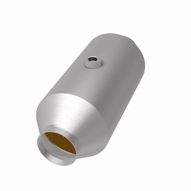 MagnaFlow MagnaFlow 2.5 in. OEM Grade Federal / EPA Compliant Universal Catalytic Converter Magnaflow Catalytic Converter Direct Fit