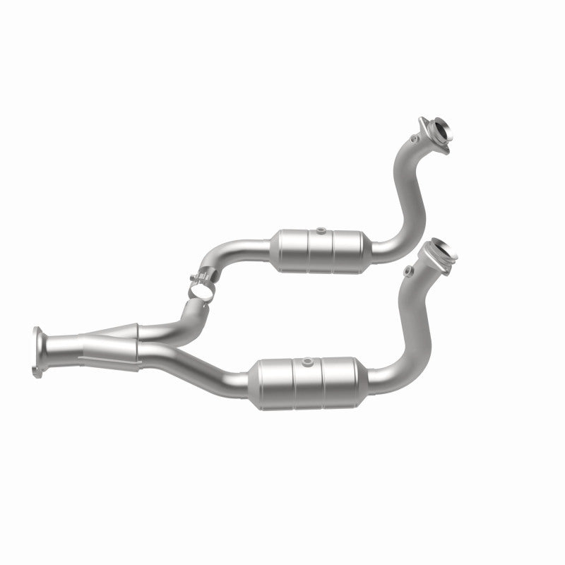 MagnaFlow 08-10 Ford F-350 Super Duty 6.8L Direct Fit Converter Magnaflow Catalytic Converter Direct Fit