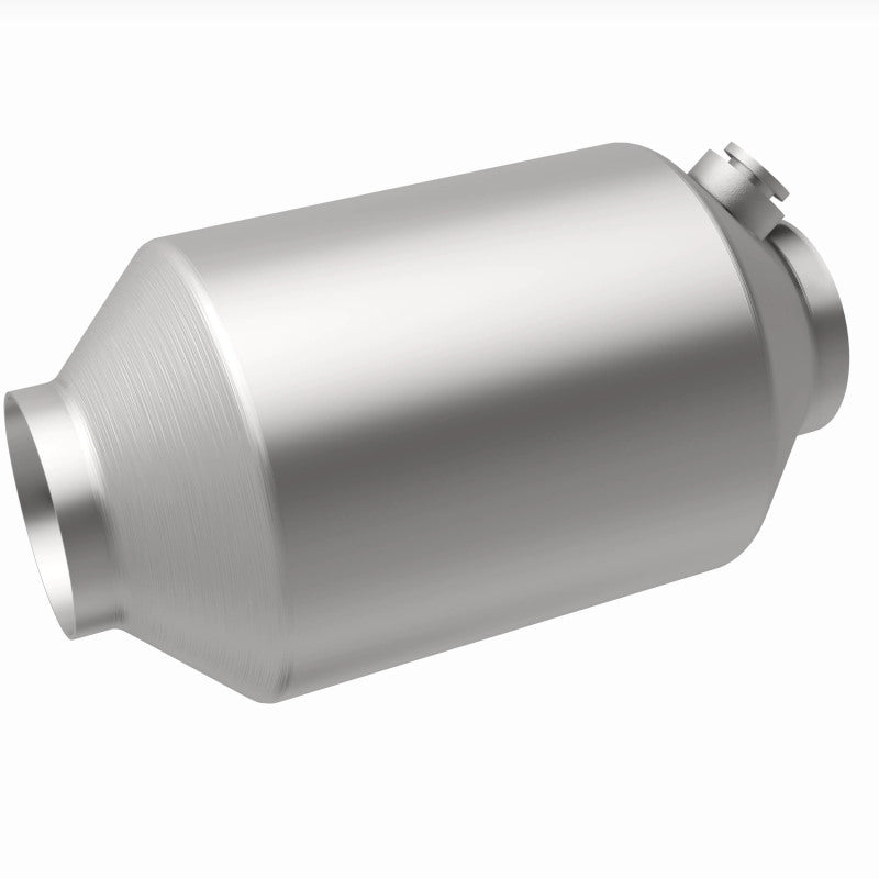 Magnaflow 2.25in. 1/O2 CC Spun OEM Universal Converter Magnaflow Catalytic Converter Universal