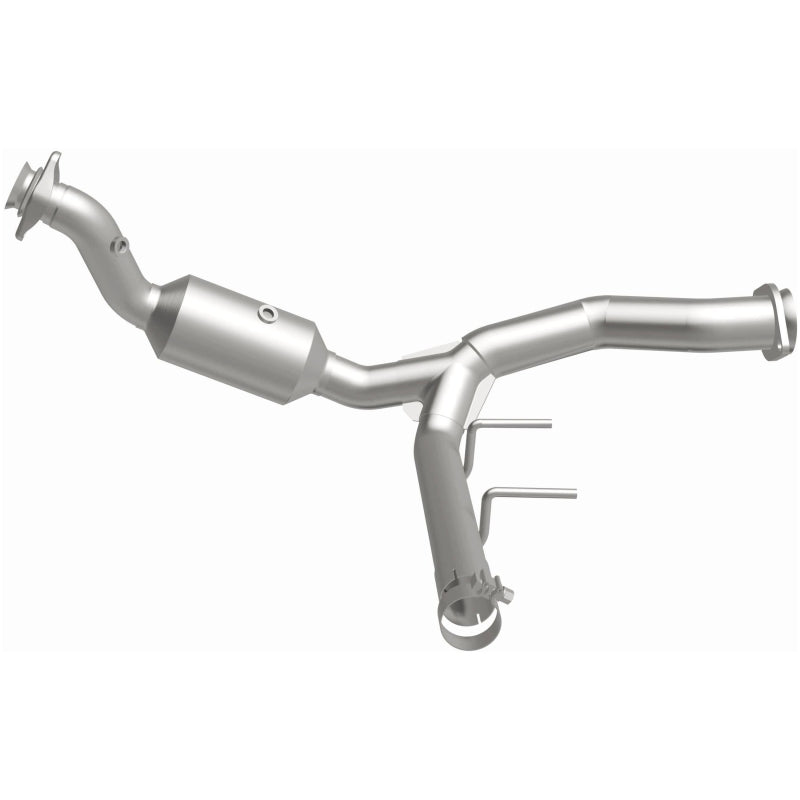 MagnaFlow 15-17 Ford F-150 XL V6 3.5L OEM Grade Direct Fit Catalytic Converter Magnaflow Catalytic Converter Direct Fit