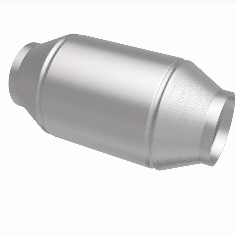 MagnaFlow Conv Universal 2.50 inch C/C CA Pre-OBDII