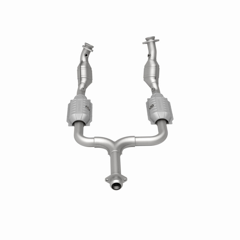 MagnaFlow Direct Fit Catalytic Converter 99/01-03 Ford Mustang 3.8L Magnaflow Catalytic Converter Direct Fit