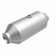 MagnaFlow MagnaFlow 2.5 in. OEM Grade Federal / EPA Compliant Universal Catalytic Converter Magnaflow Catalytic Converter Direct Fit