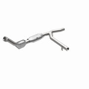 MagnaFlow Direct Fit Catalytic Converter 01 Ford Trucks 4.6L Magnaflow Catalytic Converter Direct Fit