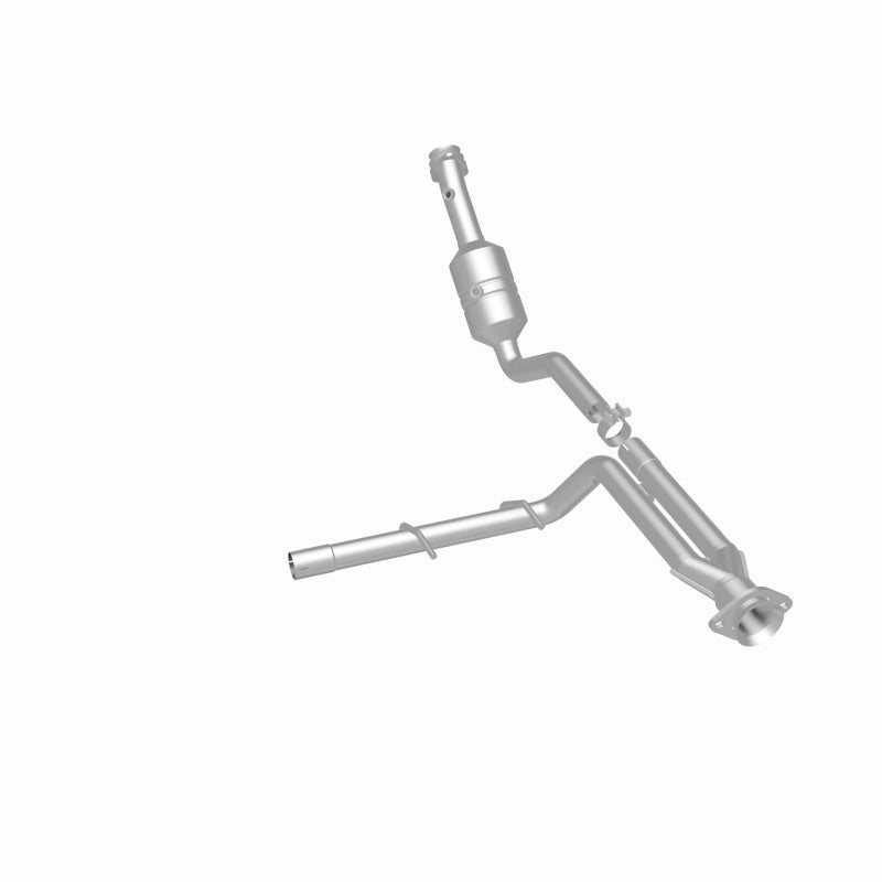 MagnaFlow Direct Fit Catalytic Converter 2011-2014 F-150 3.7L Underbody Magnaflow Catalytic Converter Direct Fit