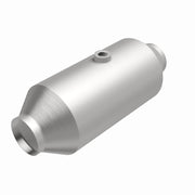 MagnaFlow MagnaFlow 2.5 in. OEM Grade Federal / EPA Compliant Universal Catalytic Converter Magnaflow Catalytic Converter Direct Fit