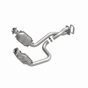MagnaFlow Direct Fit Catalytic Converter 05-07 Ford F250/F350 5.4L Magnaflow Catalytic Converter Direct Fit