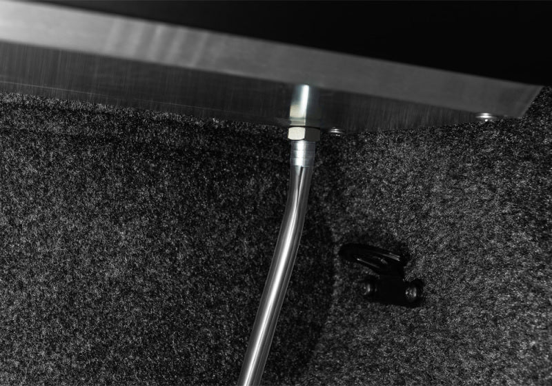 Roll-N-Lock 2021 Ford F-150 67.1in M-Series Retractable Tonneau Cover Roll-N-Lock Tonneau Covers - Retractable