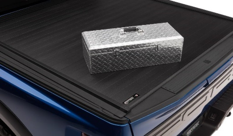 Retrax 15-22 Ford F-150 Super Crew/Super Cab & F-150 Lightning (5.5ft. Bed) Retrax IX Retrax Retractable Bed Covers
