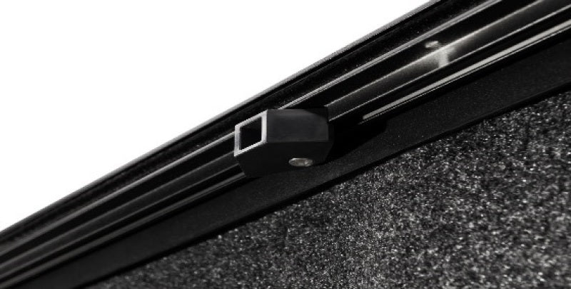 Retrax 15-22 Ford F-150 Super Crew/Super Cab & F-150 Lightning (5.5ft. Bed) Retrax IX Retrax Retractable Bed Covers