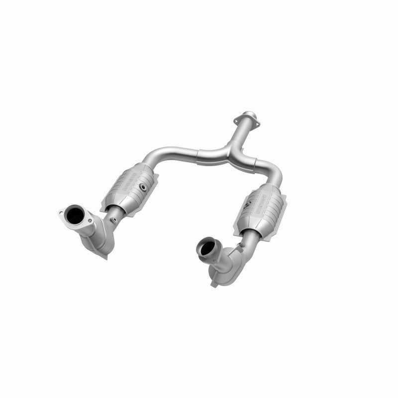 MagnaFlow Direct Fit Catalytic Converter 99/01-03 Ford Mustang 3.8L Magnaflow Catalytic Converter Direct Fit