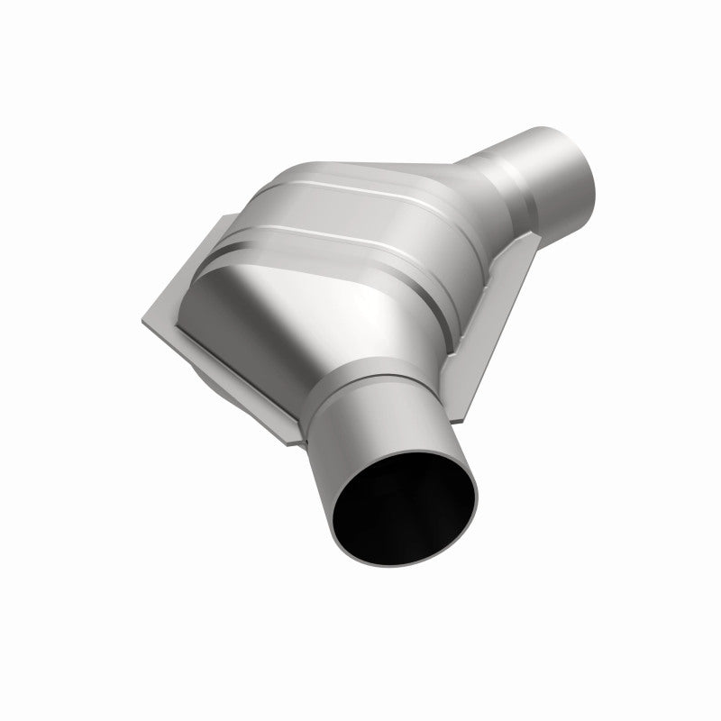 MagnaFlow Universal Catalytic Converter 2.50inch Angled In/Out FED Magnaflow Catalytic Converter Universal