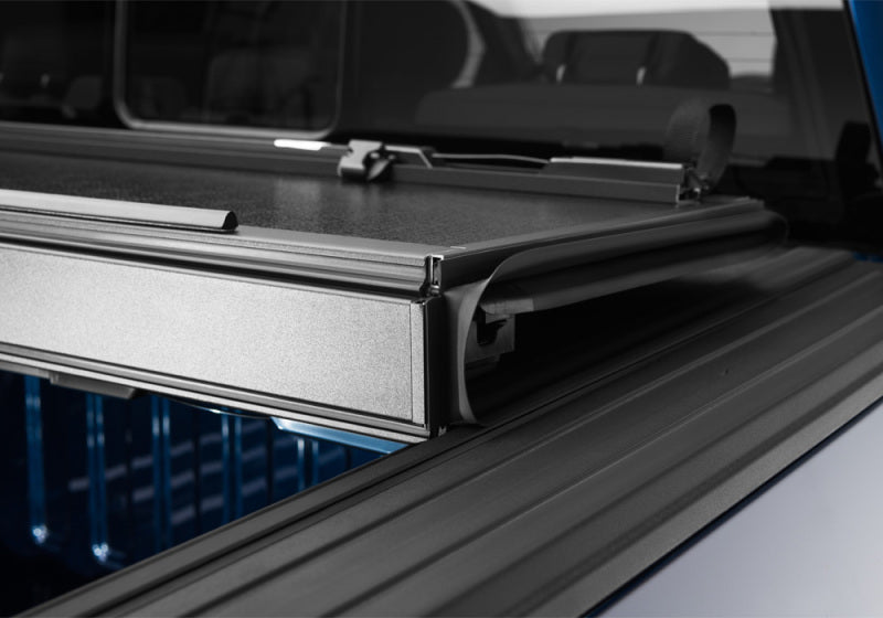 Extang 15-19 Ford F150 (5-1/2ft bed) Xceed Extang Tonneau Covers - Hard Fold