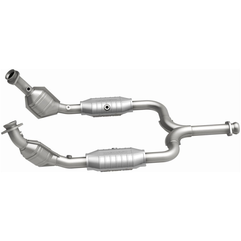 MagnaFlow Direct Fit Catalytic Converter 99/01-03 Ford Mustang 3.8L Magnaflow Catalytic Converter Direct Fit