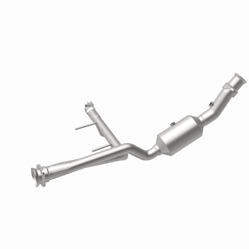MagnaFlow 18-20 Ford F-150 V6 3.3L Right Underbody Direct-Fit Catalytic Converter Magnaflow Catalytic Converter Direct Fit