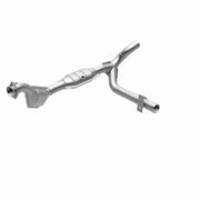 MagnaFlow Direct Fit Catalytic Converter 01 Ford Trucks 4.6L Magnaflow Catalytic Converter Direct Fit