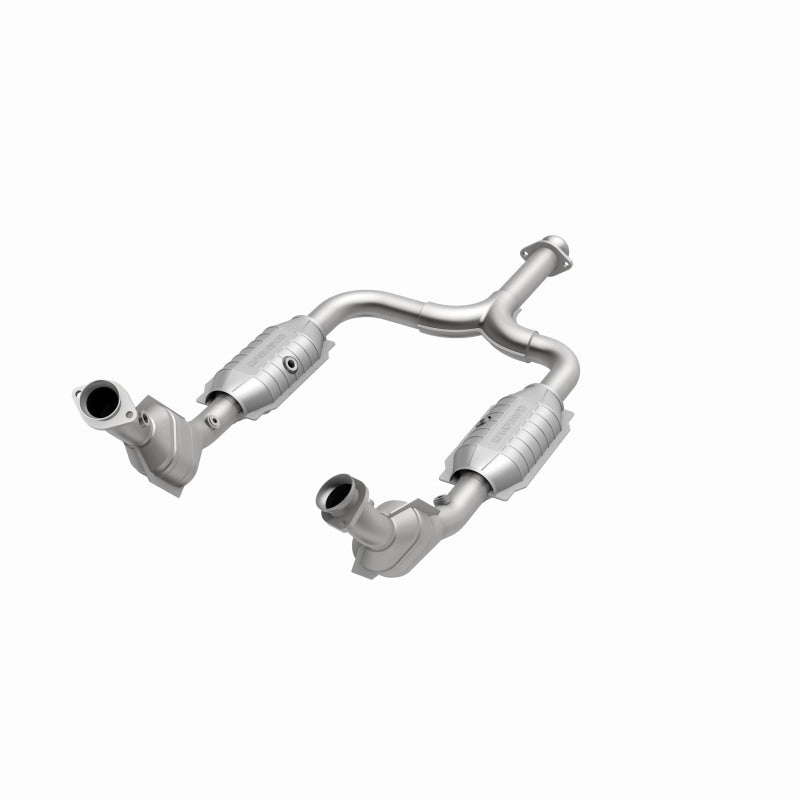 MagnaFlow Direct Fit Catalytic Converter 99/01-03 Ford Mustang 3.8L Magnaflow Catalytic Converter Direct Fit