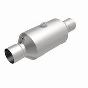 Magnaflow 2.50 w/dual O2 5in. Spun Universal Converter Magnaflow Catalytic Converter Universal