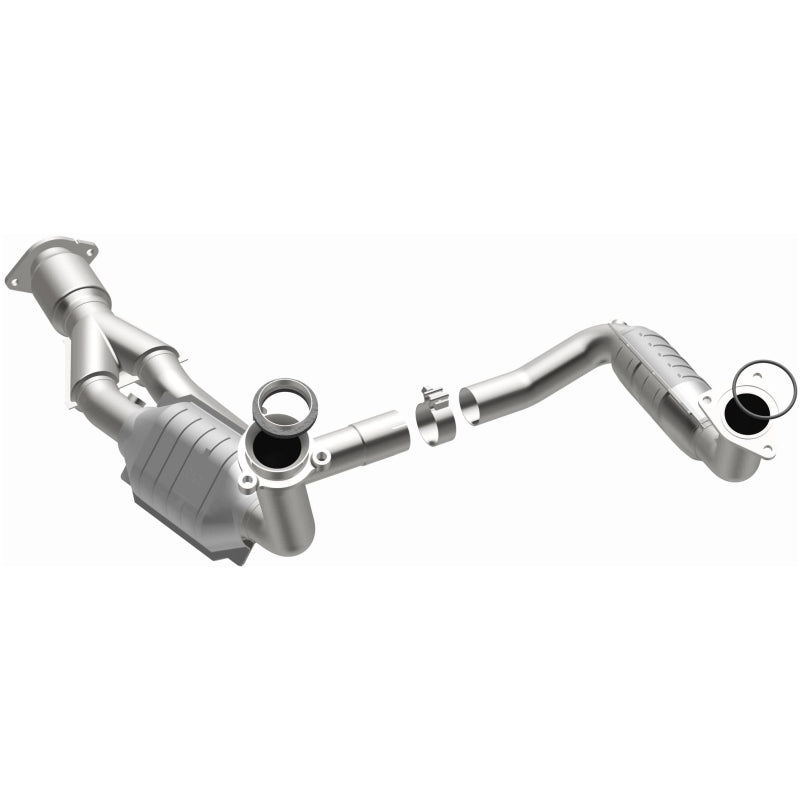 MagnaFlow Conv DF 06-09 TB/Envoy 5.3/6.0 OEM