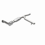 MagnaFlow Direct Fit Catalytic Converter 01 Ford Trucks 4.6L Magnaflow Catalytic Converter Direct Fit