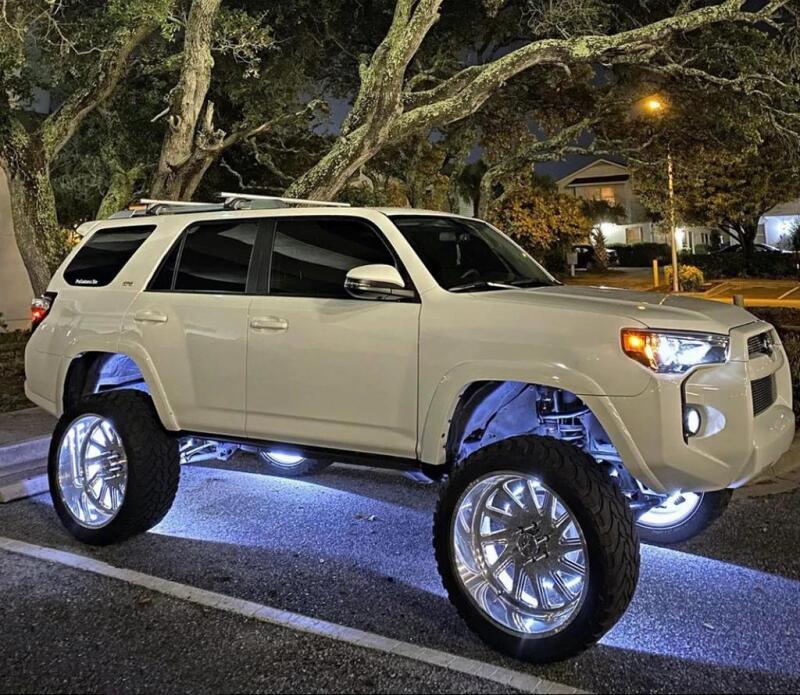 Oracle LED Illuminated Wheel Rings - White ORACLE Lighting Light Strip LED