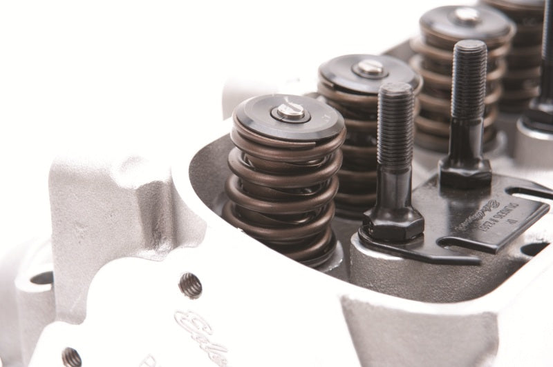 Edelbrock Cylinder Head Pontiac Performer D-Port 87cc Chambers for Hydraulic Roller Cam Complete Edelbrock Heads