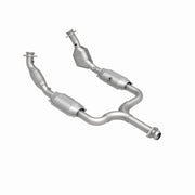 MagnaFlow Direct Fit Catalytic Converter 99/01-03 Ford Mustang 3.8L Magnaflow Catalytic Converter Direct Fit