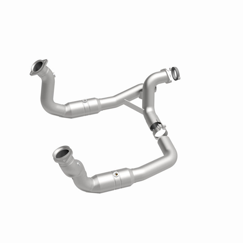 MagnaFlow Conv Direct Fit 11-14 Ford F-250 Super Duty / 350 Super Duty V8 6.2L Magnaflow Catalytic Converter Direct Fit
