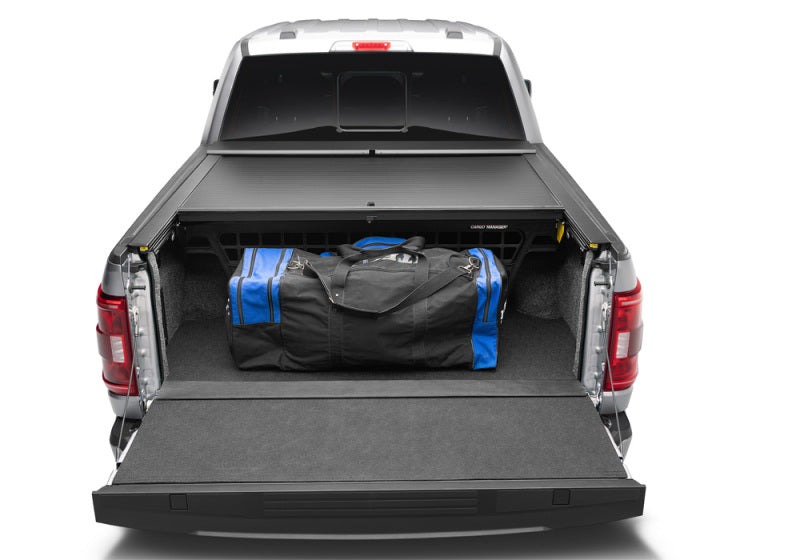 Roll-N-Lock 17-19 Ford F-250/F-350 Super Duty SB 80-3/8in Cargo Manager Roll-N-Lock Cargo Organization