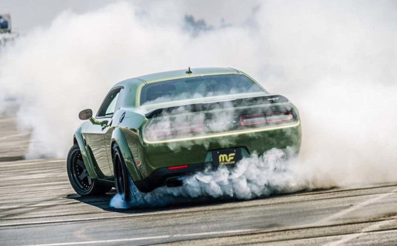 MagnaFlow Muffler Red Pack Series Glasspack 3.5in Rd 26in Body Length 2.25in/2.25in Inlet/Outlet Magnaflow Muffler