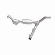MagnaFlow Direct Fit Catalytic Converter 97-98 Ford F-150 4.6L Magnaflow Catalytic Converter Direct Fit