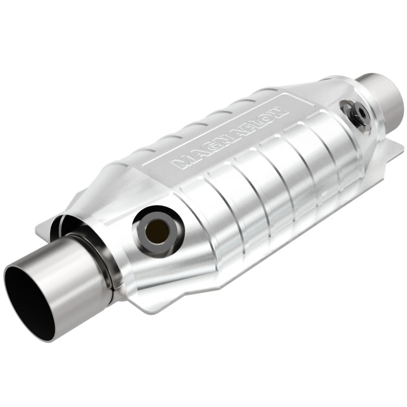MagnaFlow Universal Catalytic Converter 2.50inch w/ dual O2 Magnaflow Catalytic Converter Universal
