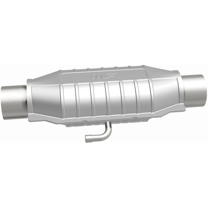 MagnaFlow Universal Catalytic Converter 2.25in Inlet/Outlet Center/Center Oval Rear (California) Magnaflow Catalytic Converter Universal