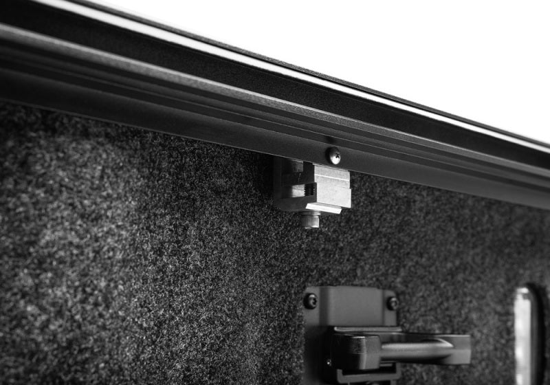 Roll-N-Lock 2021 Ford F-150 67.1in A-Series Retractable Tonneau Cover Roll-N-Lock Tonneau Covers - Retractable
