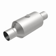 Magnaflow 2.50 w/dual O2 5in. Spun Universal Converter Magnaflow Catalytic Converter Universal