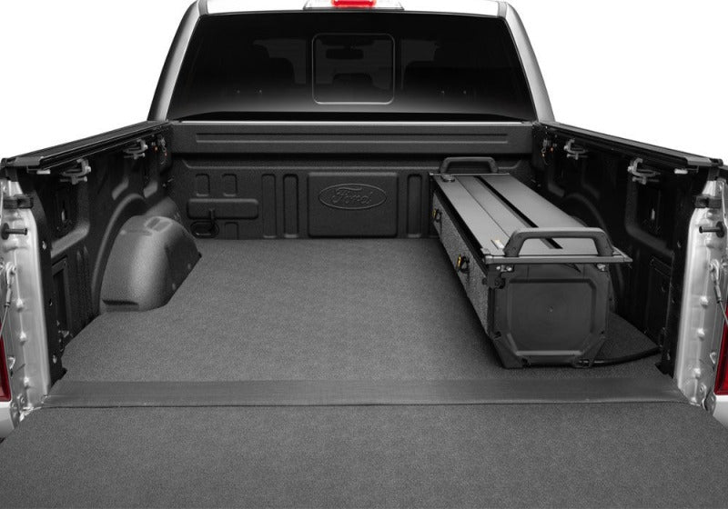 Retrax 21-26 Ford F-150 SuperCrew/SuperCab 5.5ft Bed & F-150 Lightning RetraxPRO EZ-Off FRC-4000 Retrax Retractable Bed Covers